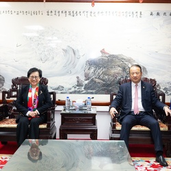 （966）普宁市委代表团赴新西兰潮属总会进行招商引资宣讲会