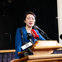 （1067）国家党公布父母团聚移民新政策华人国会议员陆南主持新闻发布会